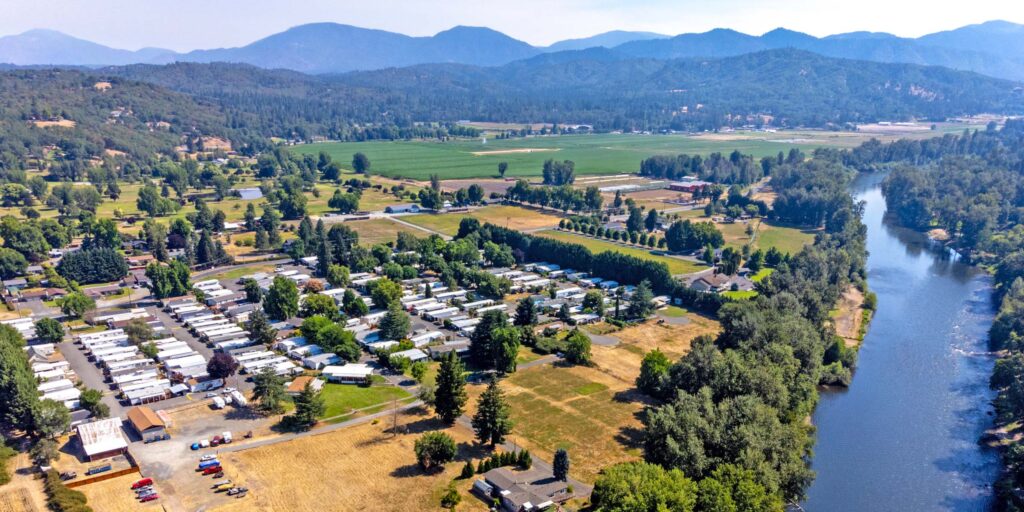 348 Beechwood Drive FOR SALE Country Estates Mobile Home Park